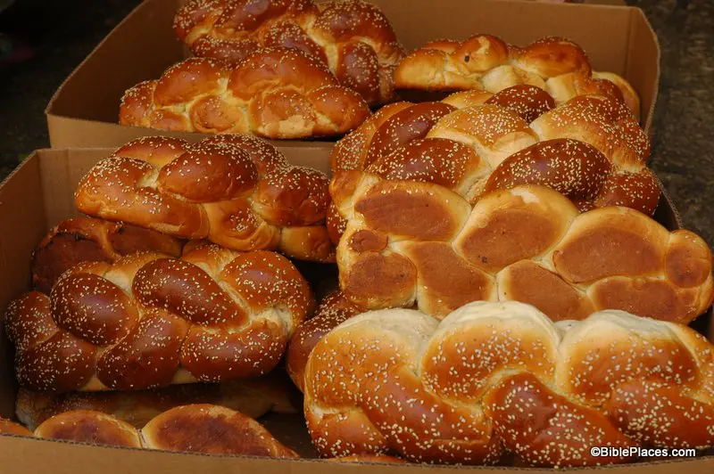 Challah, bread for Shabbat